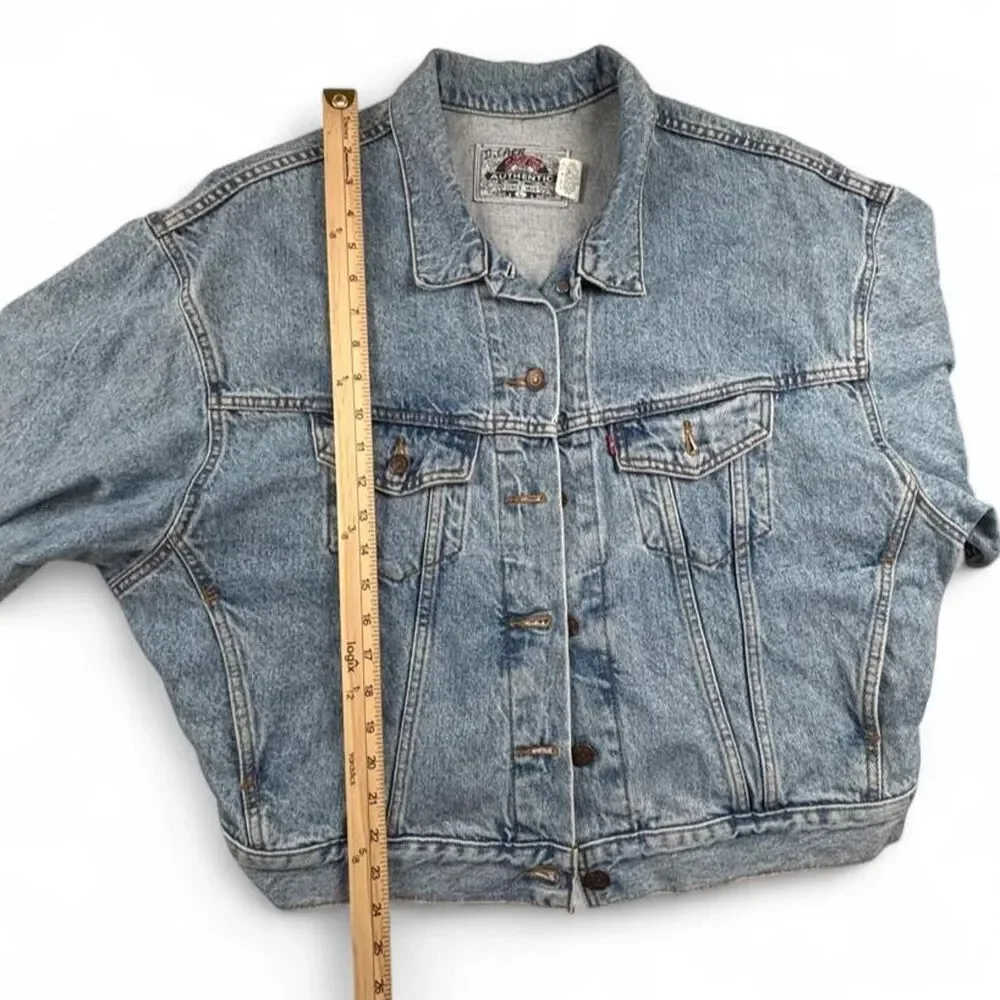 Vintage Levi’s Authentic Blue Denim Trucker Jacket Size L 100% Cotton 90s